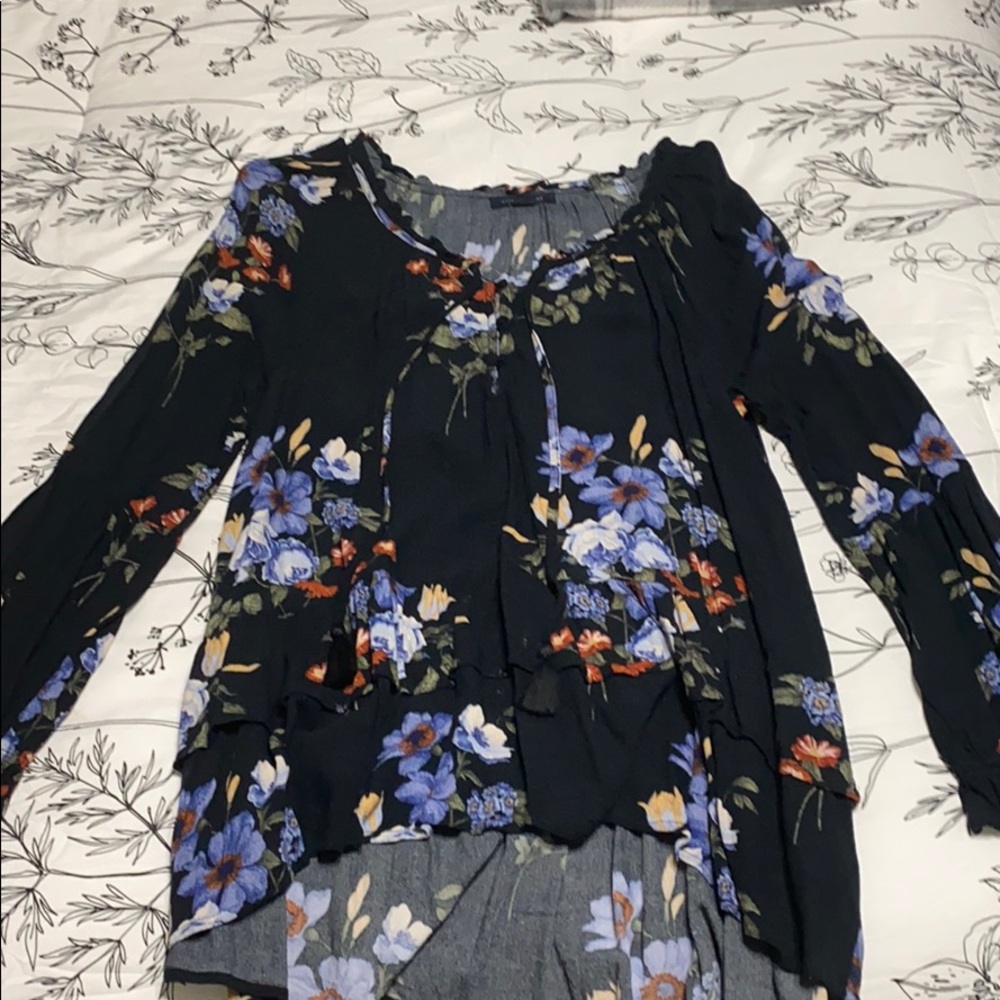 American Eagle- long sleeve shirt, medium